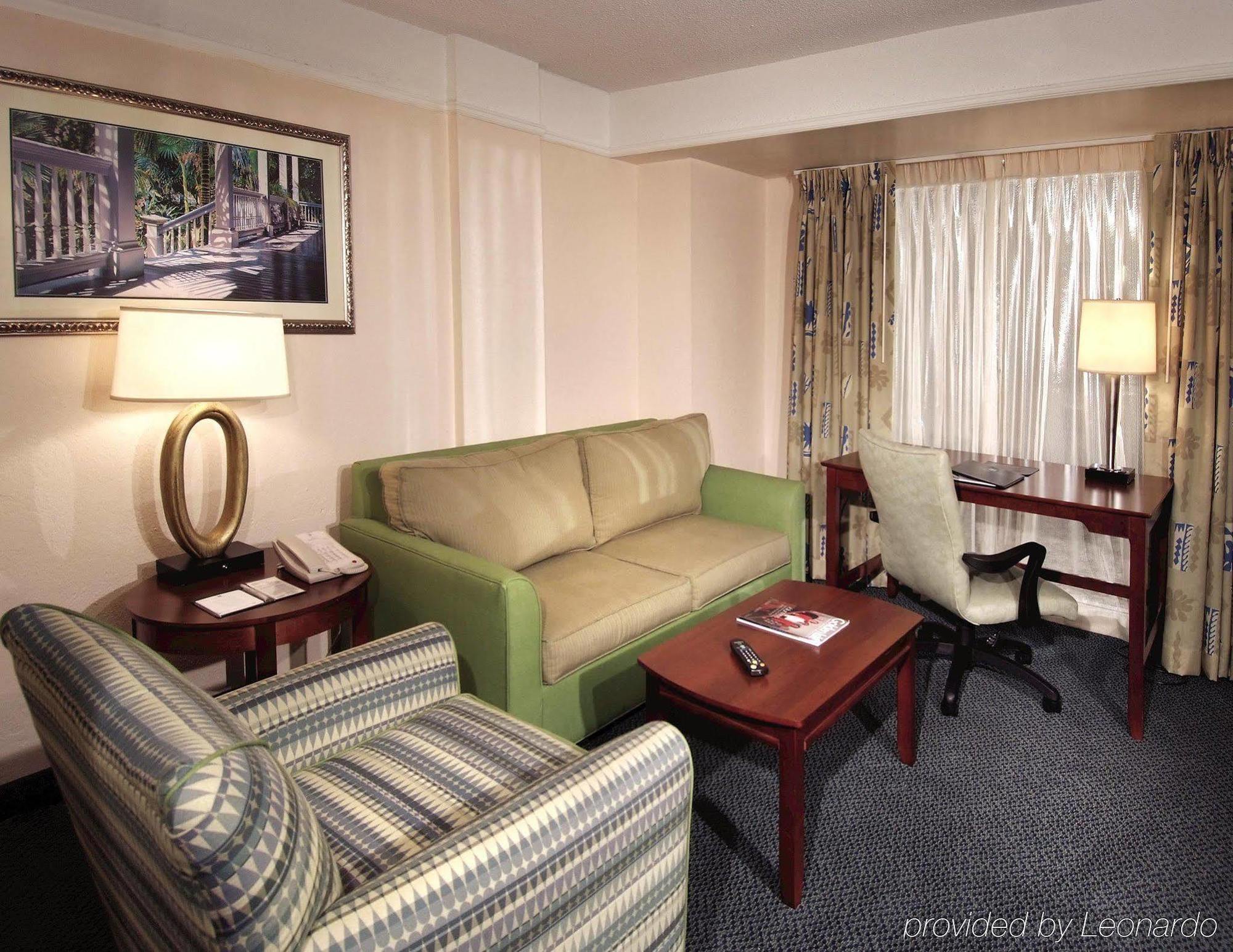 Embassy Suites Brunswick Habitación foto