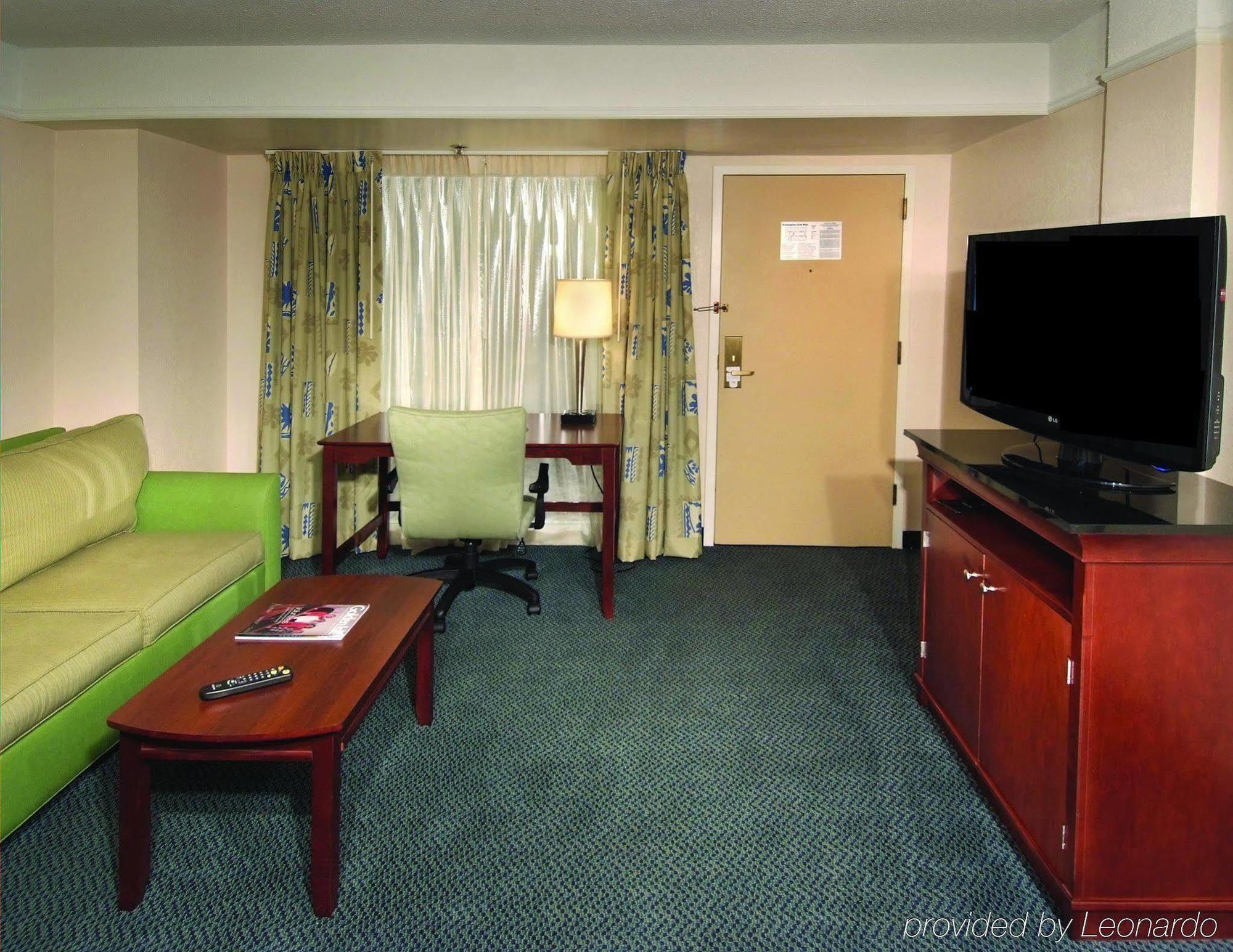 Embassy Suites Brunswick Habitación foto